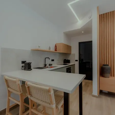 Niama Luxury