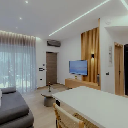 Niama Luxury