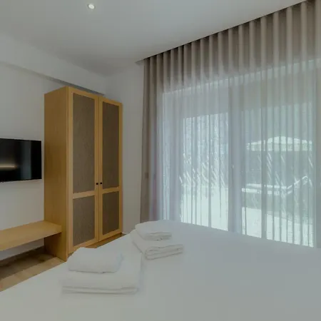 Niama Luxury
