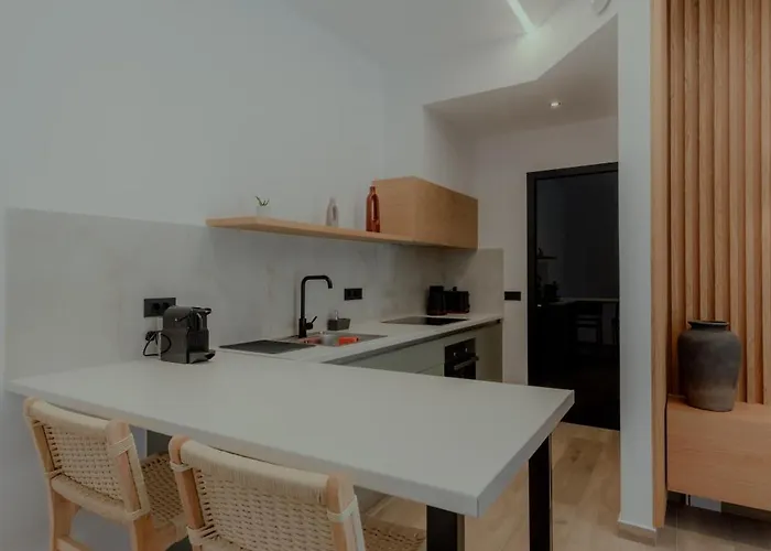 Niama Luxury
