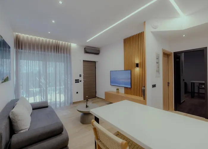 Niama Luxury